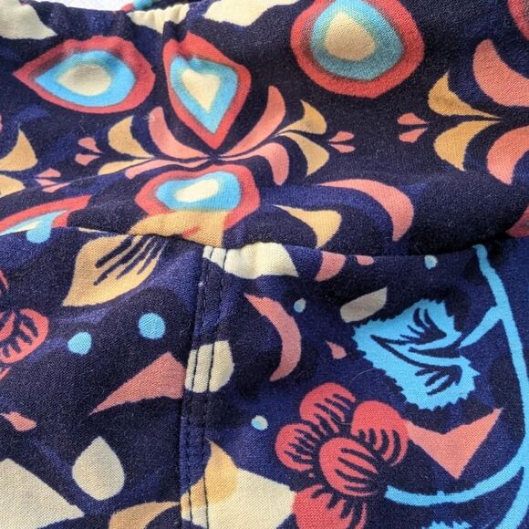 Lularoe Women's blue flower Leggings - Picture 1 of 4